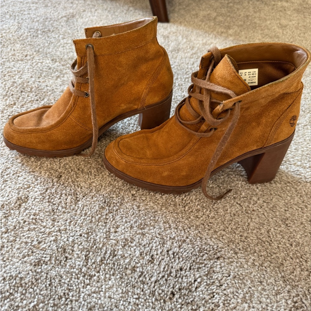 Timberland Tan Heeled Boots with Chunky Heel